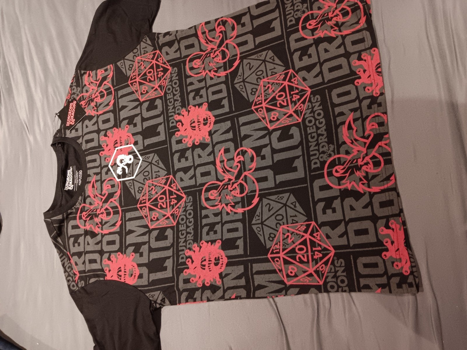 Dungeons & dragons aop t.shirt xl nieuw staat, Ophalen of Verzenden, Nieuw, Maat 56/58 (XL), Zwart