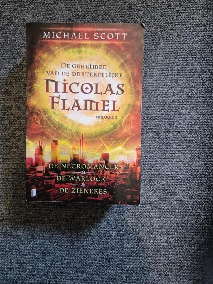 Nicolas flamel 3 delen in 1 boek, Boeken, Ophalen of Verzenden