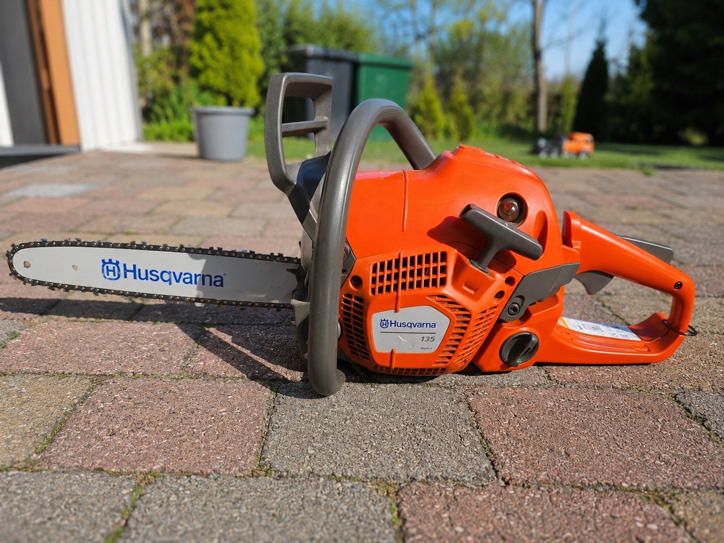 Husqvarna 135 mark II benzine Kettingzaag - goede staat!, Ophalen, Zo goed als nieuw, Boomzaag