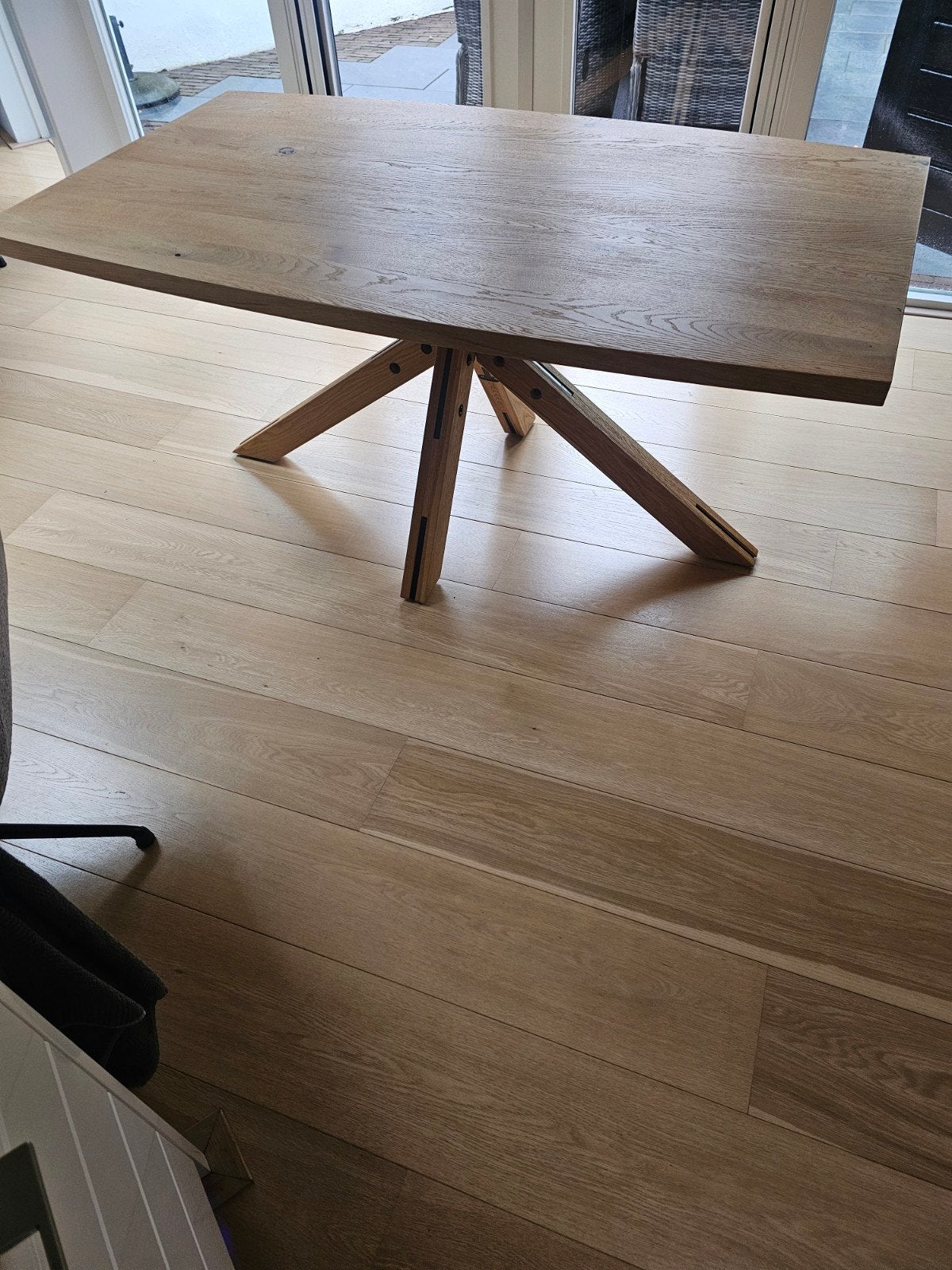 mooie eiken eettafel met spinpoot, Huis en Inrichting, Tafels | Eettafels, Ophalen, Gebruikt, 50 tot 100 cm, 150 tot 200 cm