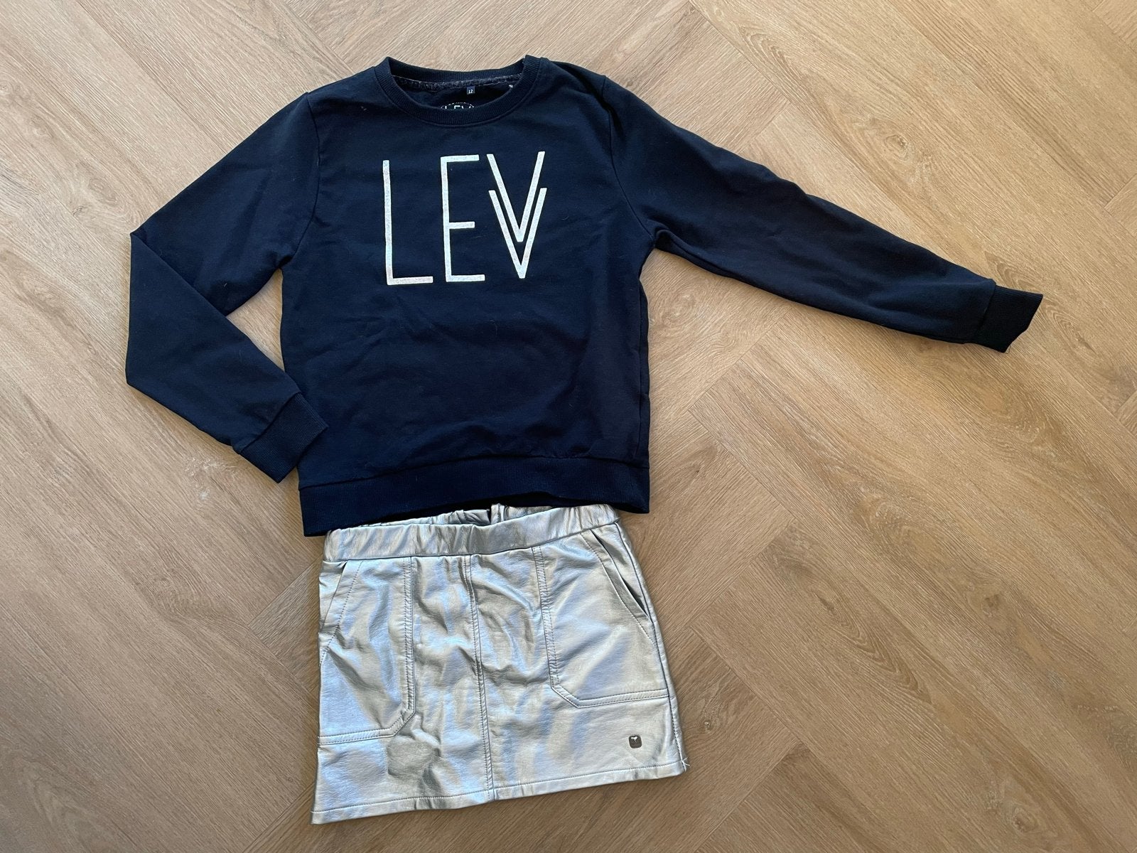 Levv donkerblauwe sweater maat 140, Verzenden, Zo goed als nieuw, Meisje, Trui of Vest