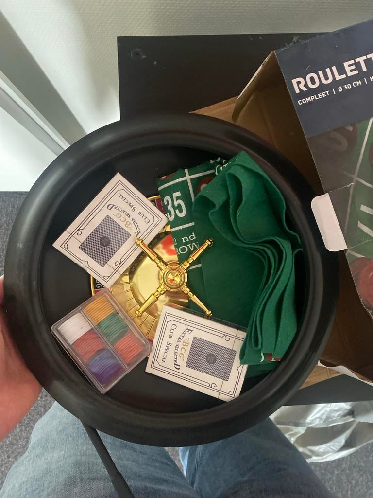 Roulette en blackjackset - Compleet casino thuis, Drie of vier spelers, Ophalen, Zo goed als nieuw