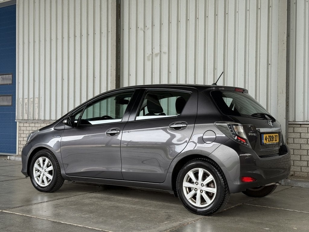 Toyota Yaris automaat 1.5 Full Hybrid Asp. (bj 2014), Auto's, Automaat, Euro 5, 1497 cc, Gebruikt