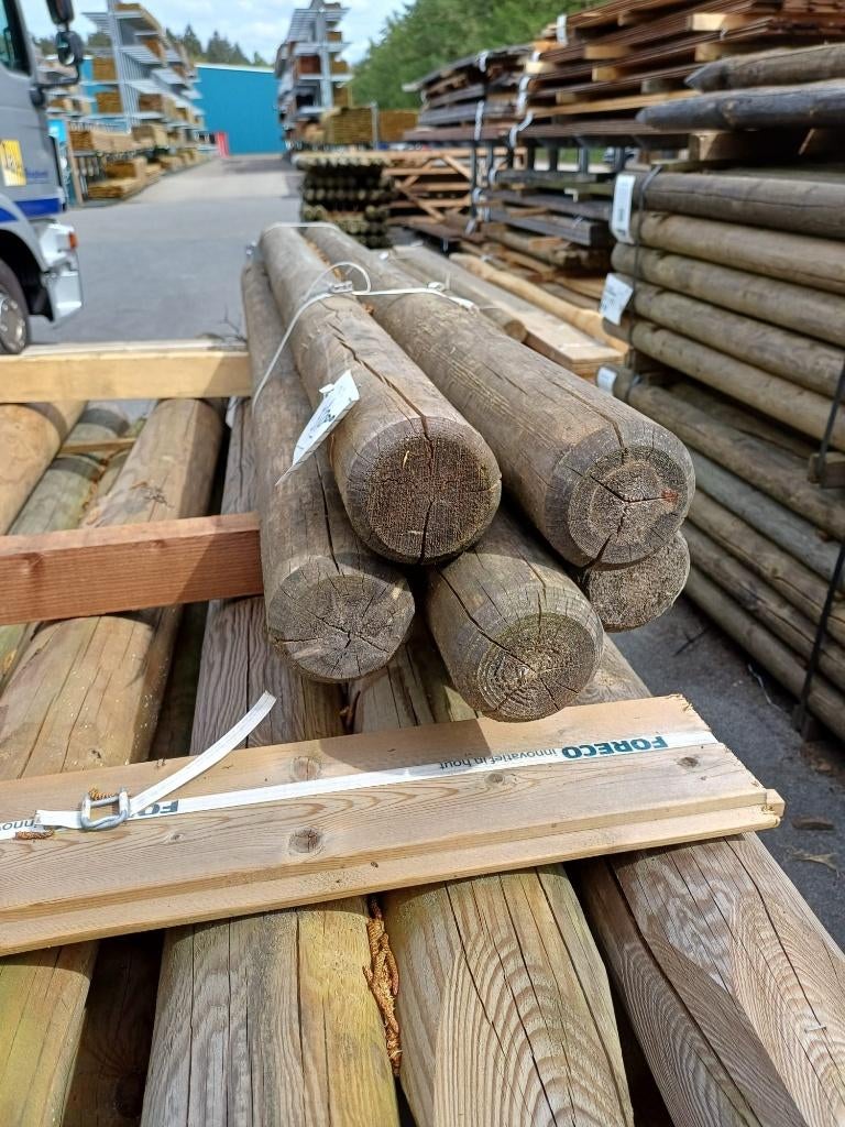 palen 200cm kop 12, gefreesd, gepunt en gekruind nr. 704, Ophalen, Zo goed als nieuw, 180 tot 250 cm, Palen