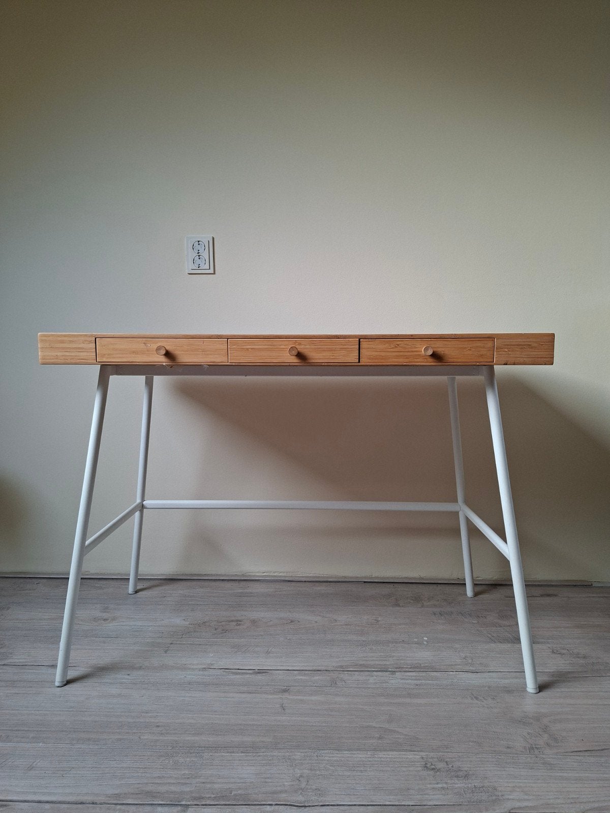 Ikea lillasen bureau bamboe, Ophalen, Opbergruimte, Gebruikt, Hout