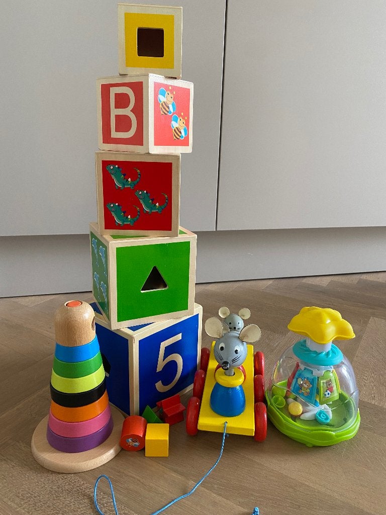 Houten speelgoed: trekmuisjes, stapelblokken, stapeltoren, Ophalen of Verzenden, Gebruikt, Overige typen