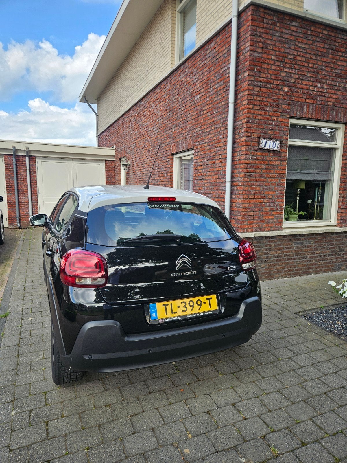 Citroën C3 1.2 Puretech 82pk 2017 Zwart, 450 kg, 40 €/maand, 1199 cc, 450 kg
