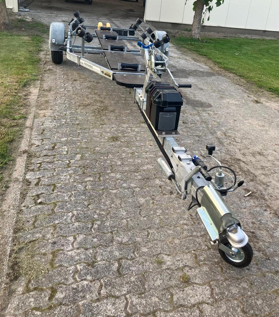 Freewheel boottrailer 1300Kg, Watersport en Boten, Ophalen, Zo goed als nieuw, Overige typen