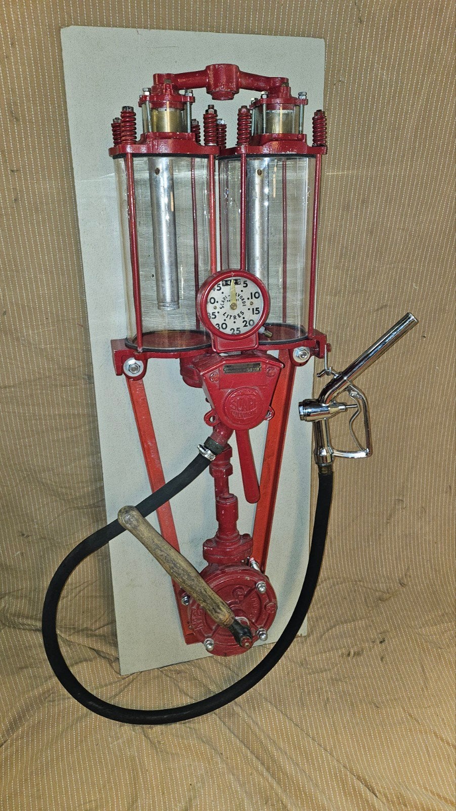 Mooie Benzinepomp., Ophalen