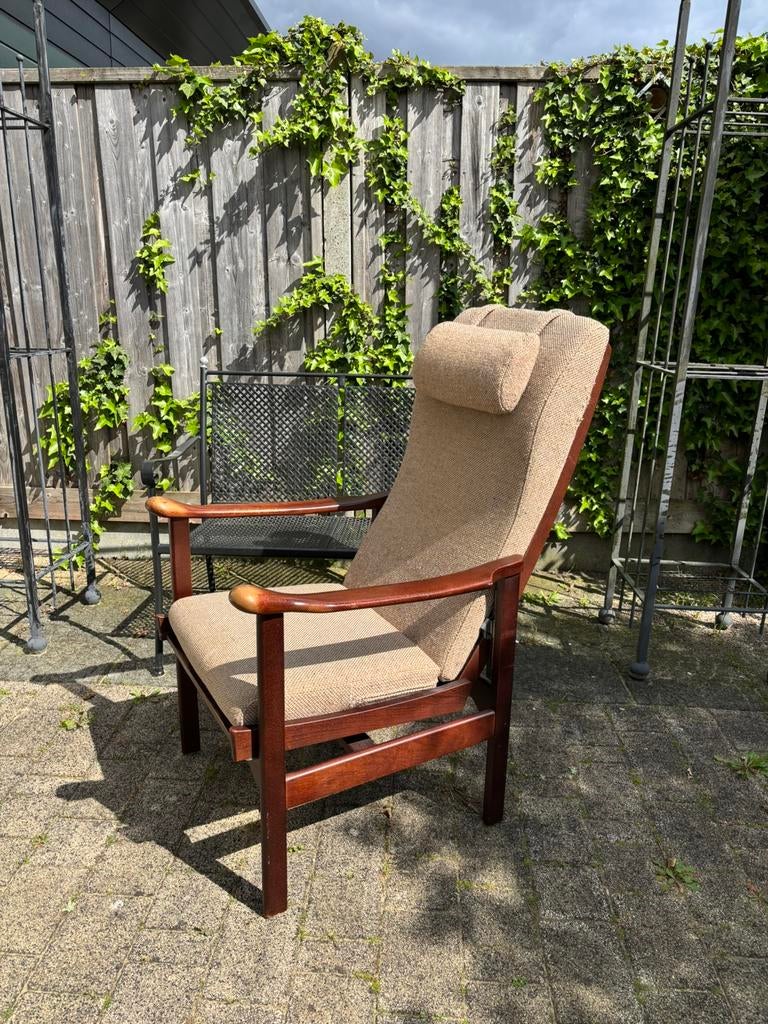 Vintage fauteuil skandi-form, Ophalen, 75 tot 100 cm, Zo goed als nieuw, 50 tot 75 cm