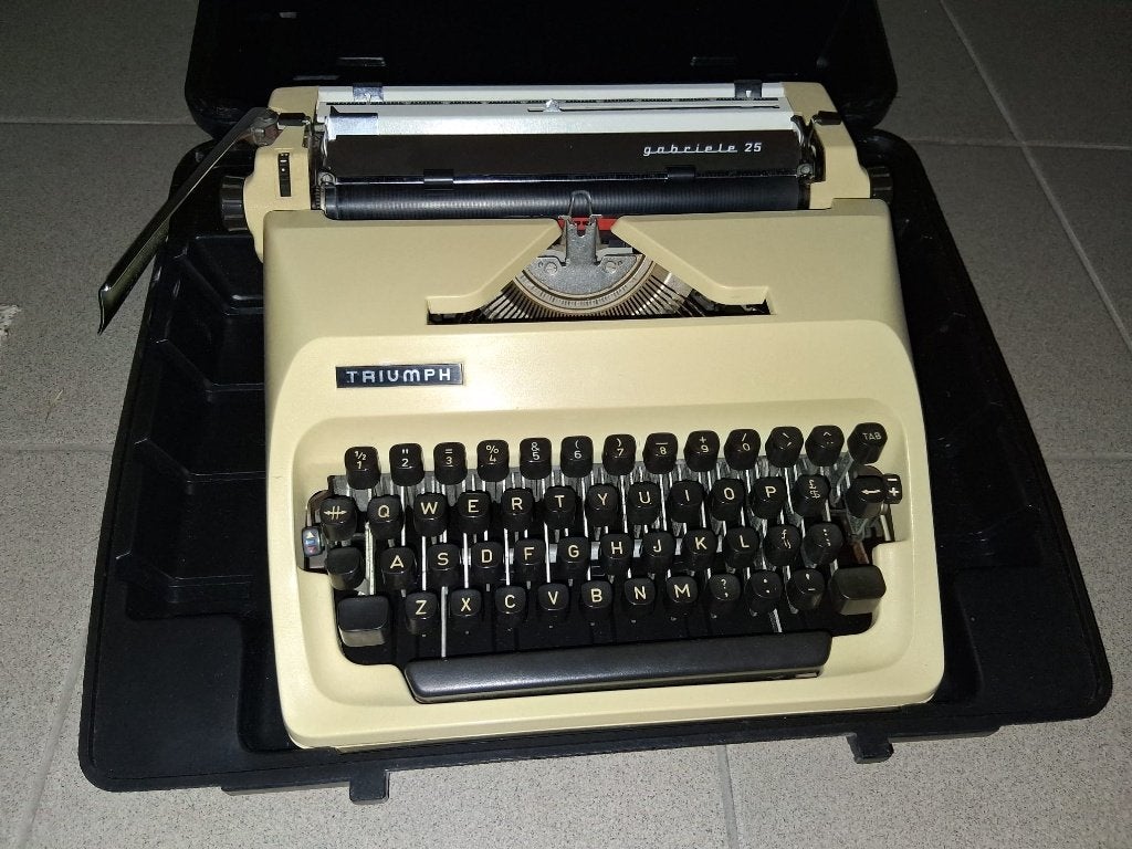 Triumph Gabriele 25, Ophalen, Zo goed als nieuw