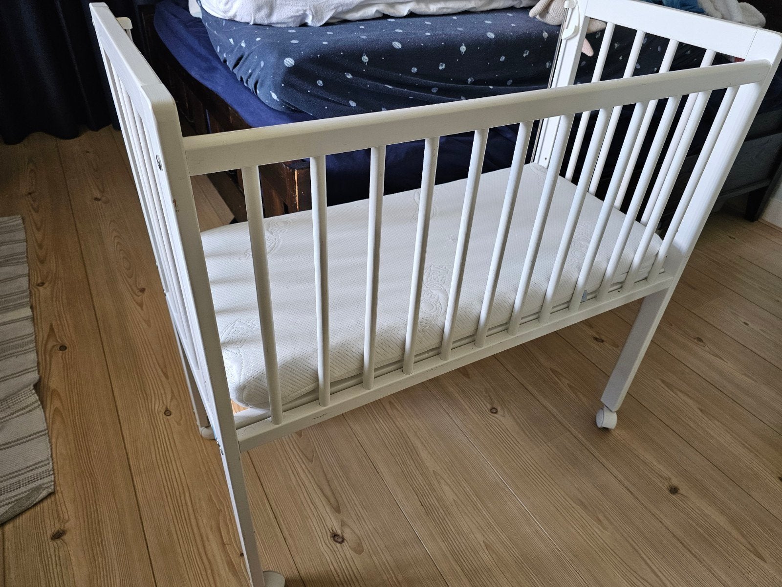 Petit Amelie Co-sleeper met matrasje, Ophalen, Zo goed als nieuw, Wieg