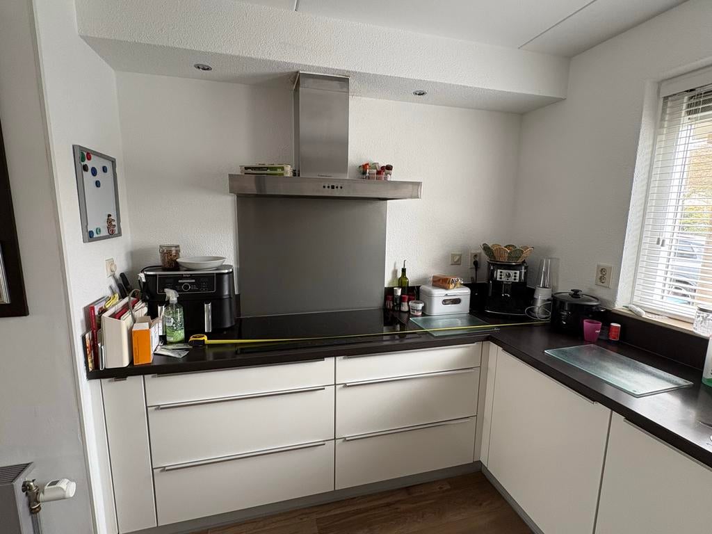 Gebruikte keuken met apparatuur (Küppersbusch, Etna), Ophalen, Gebruikt, Wit, Hoekkeuken