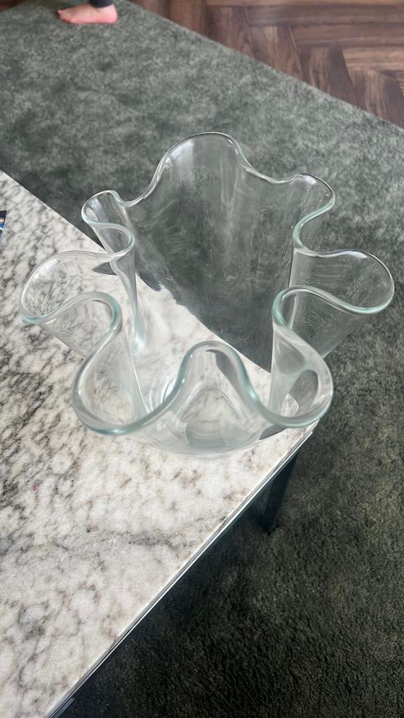 Vintage zakdoekvaas / handkerchief vase, Ophalen, Zo goed als nieuw, Overige kleuren, Glas