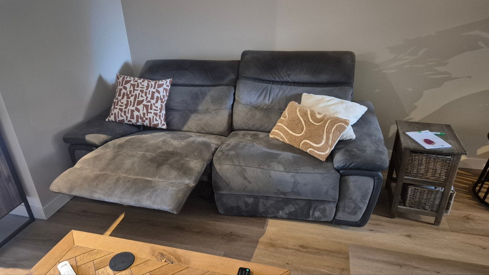2,5 zitsbank antraciet kleur met relax functie, Ophalen, Gebruikt, Driepersoons, 75 tot 100 cm