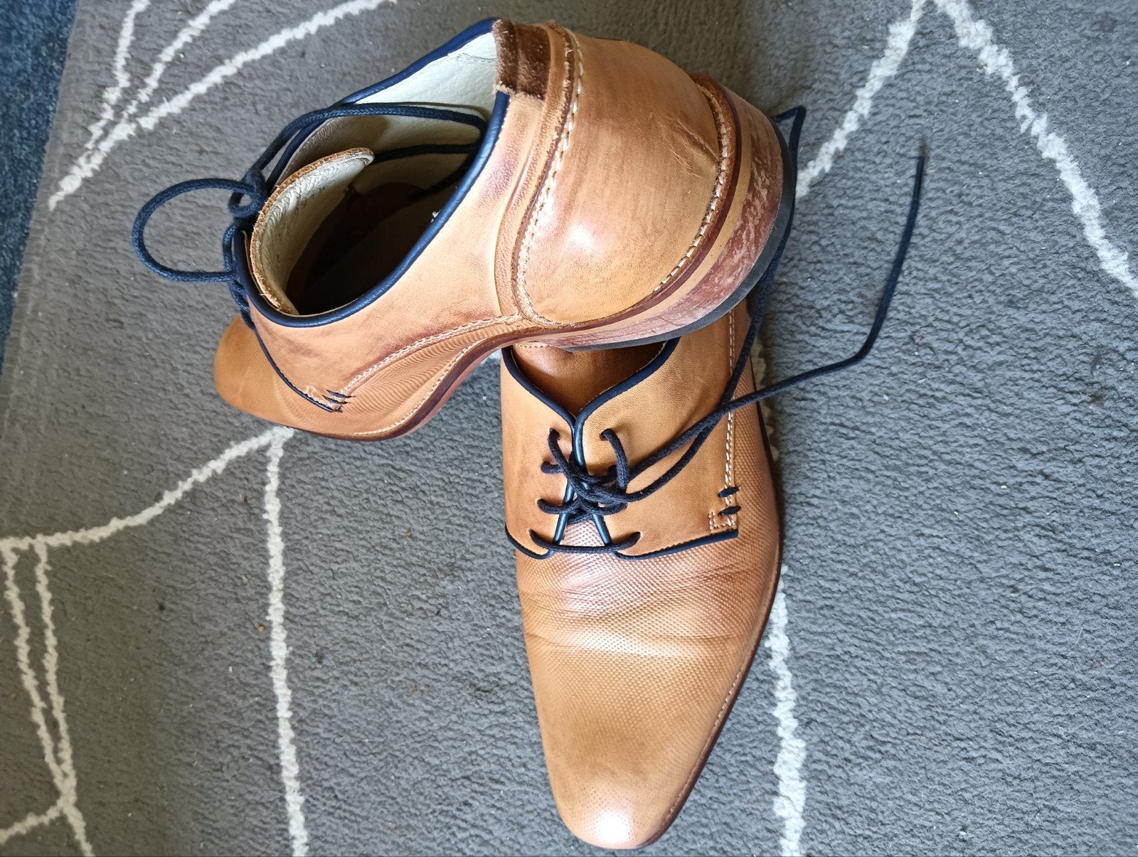 Goed als nieuwe nette leer schoenen NELSON maat 43, Sieraden, Tassen en Uiterlijk, Broches, Ophalen of Verzenden, Zo goed als nieuw