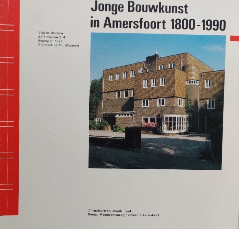 Jonge Bouwkunst in Amersfoort 1800-1990, Boeken, Gelezen, Max Cramer, Ophalen of Verzenden, Stijl of Stroming