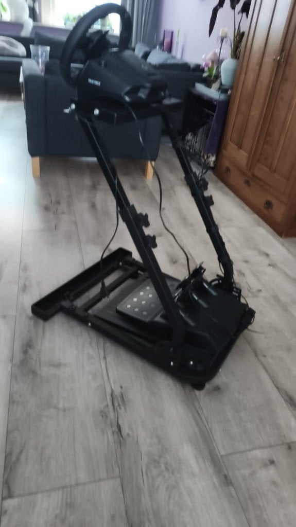Logitech G920 Gaming stuur met Houder voor achter een stoel., Ophalen, Racestuur, Zo goed als nieuw, PC