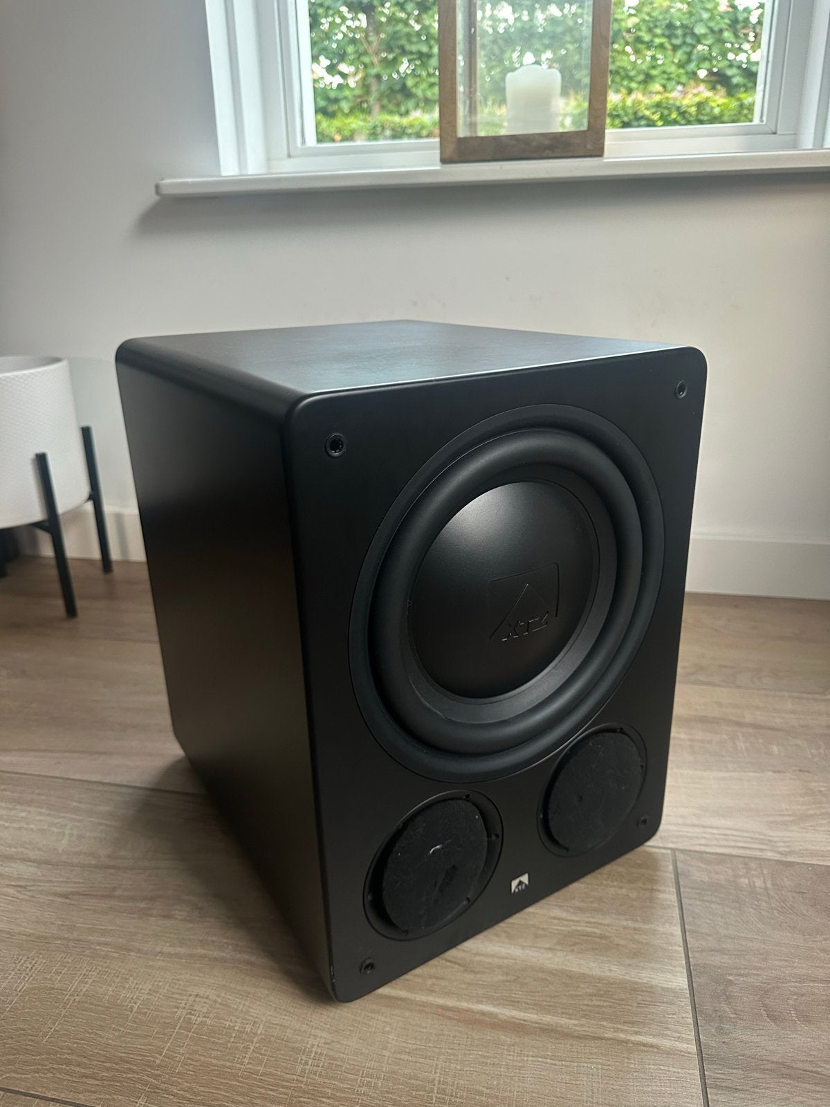 XTZ 10.17 Subwoofer Driver en enclosure (Lees beschrijving), Gebruikt, Subwoofer, Basreflex, Ophalen