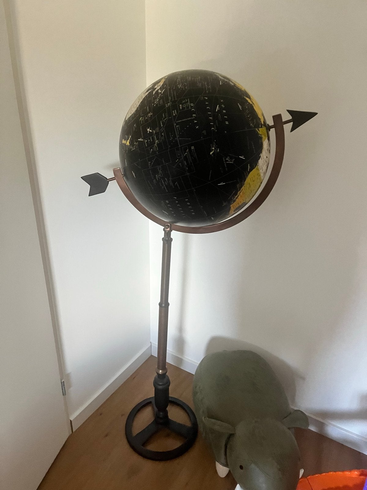 Grote wereldbol op standaard - 1.60m hoog, Ophalen, Gebruikt, Draaibaar, Metaal