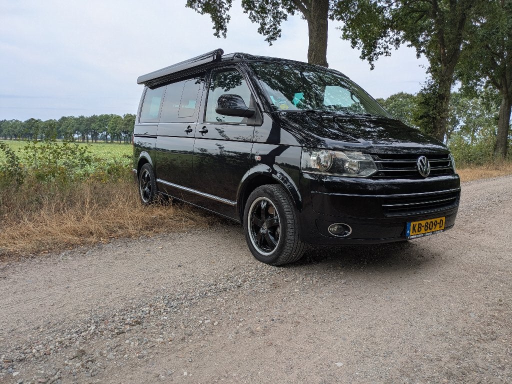 VW T5 California 4x4-180pk DSG 2011 -! revisie motor in 2026, Caravans en Kamperen, Campers, Automaat, Luifel, Volkswagen, Kluisje