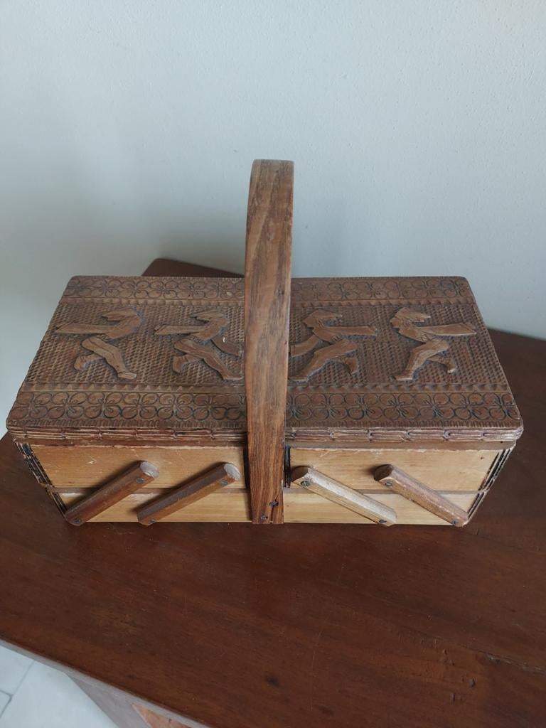 Houten naaikistje., Antiek en Kunst, Curiosa en Brocante, Ophalen of Verzenden