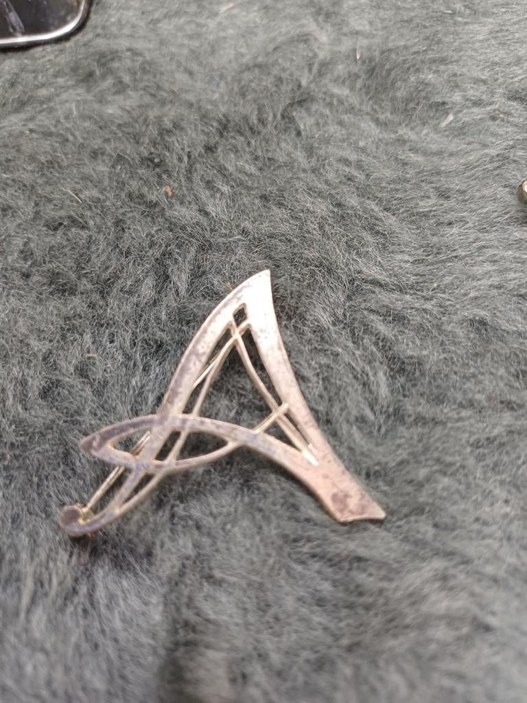 Vintage Zilveren Broche Letter A - Gekeurd 835, Sieraden, Tassen en Uiterlijk, Broches, Gebruikt, Minder dan 4 cm, Ophalen of Verzenden