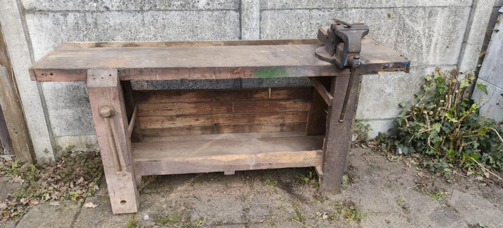 HOUTEN WERKBANK MET TOEBEHOREN., Ophalen, Hout