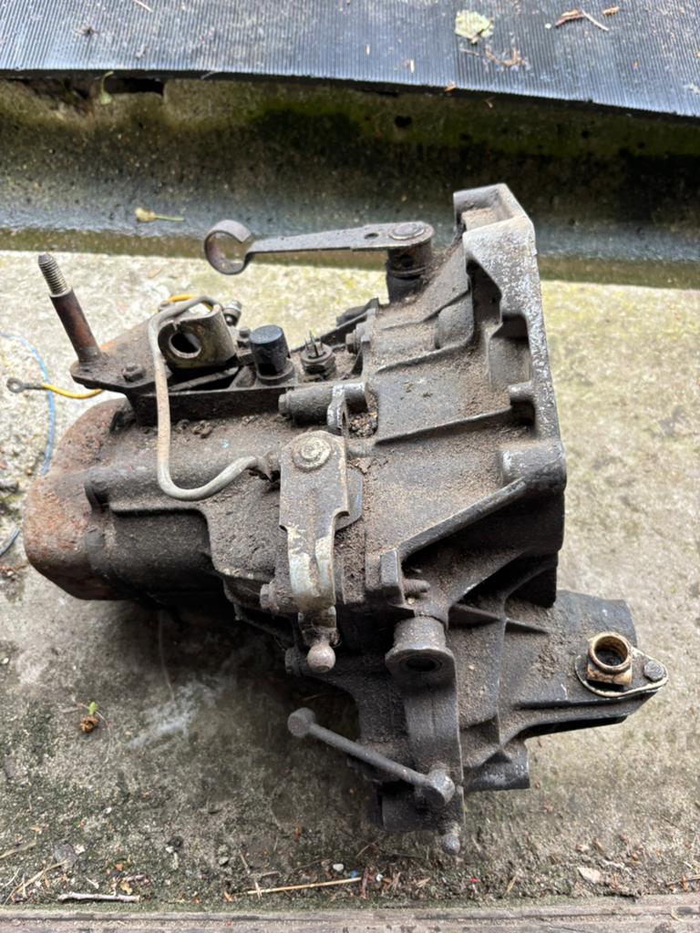 Peugeot 205 versnellingsbak, Ophalen, Gebruikt, Peugeot