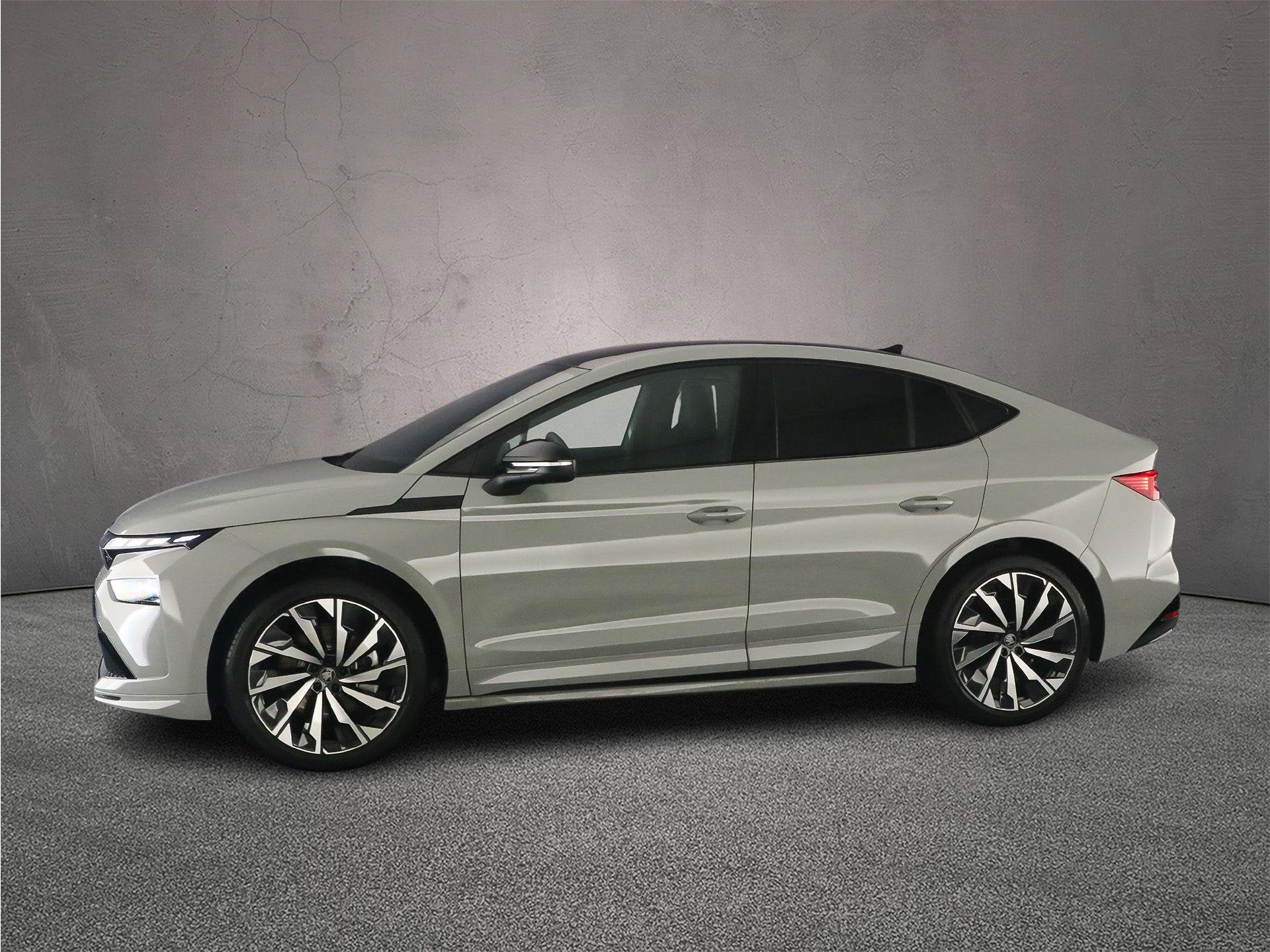 Skoda Enyaq Coupé 85 Sportline 286pk Automaat Panoramadak,, Auto's, Skoda, Automaat, Achterwielaandrijving, Zwart, 82 kWh