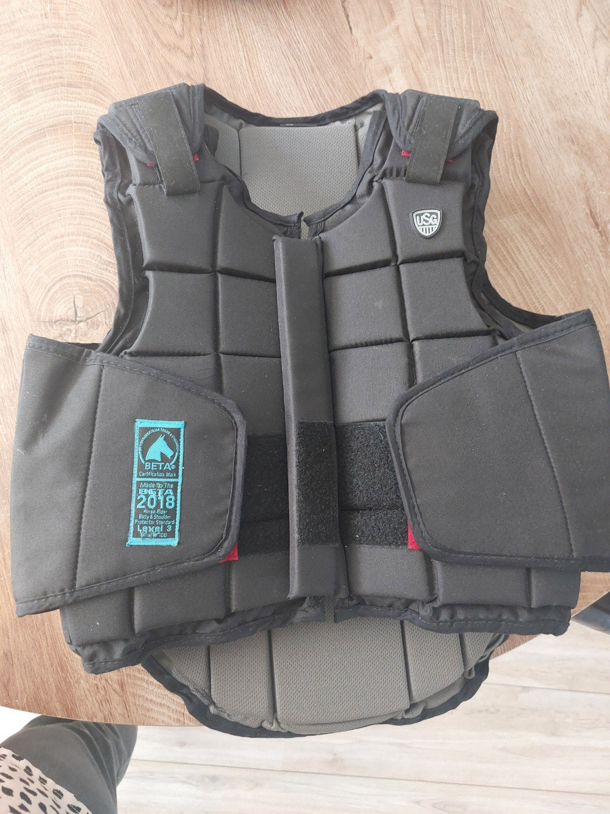 Body protector USG paardrijden, Dieren en Toebehoren, Ophalen, Bovenkleding