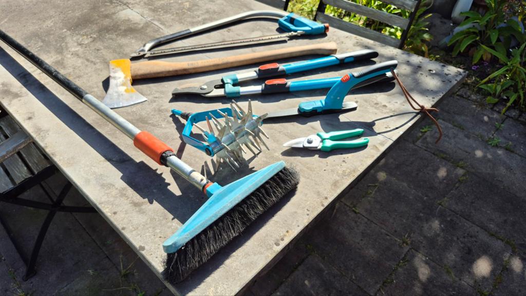 Diverse tuingereedschap set - Gardena, Central Park, Tuin en Terras, Ophalen, Gebruikt, Overige soorten, Gardena, Central Park
