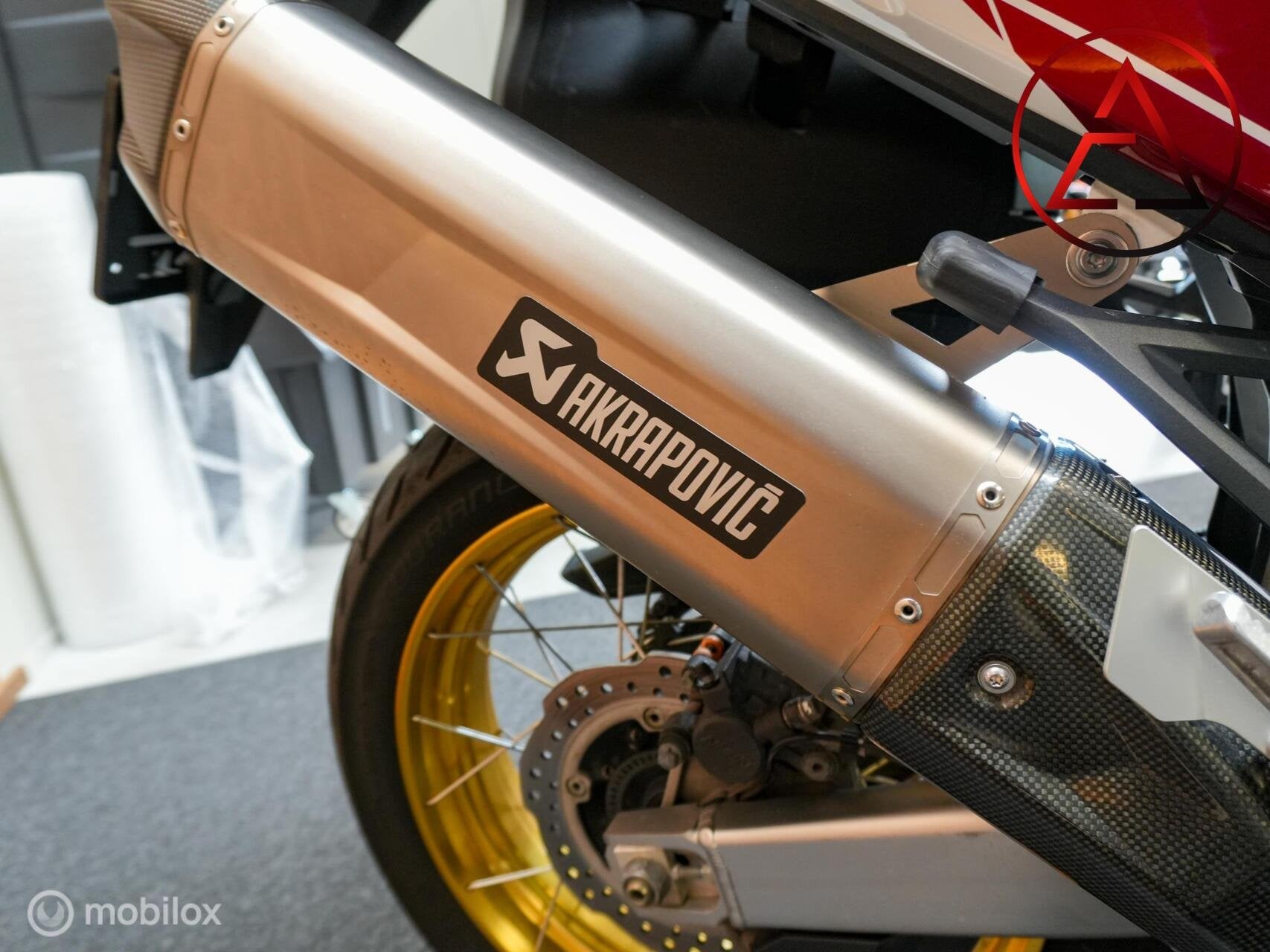 Honda Africa Twin Adventure Sports DCT 2022 - Akra + Koffers, Motoren, Motoren | Honda, Honda, 3225LD, Bedrijf, Handvatverwarming