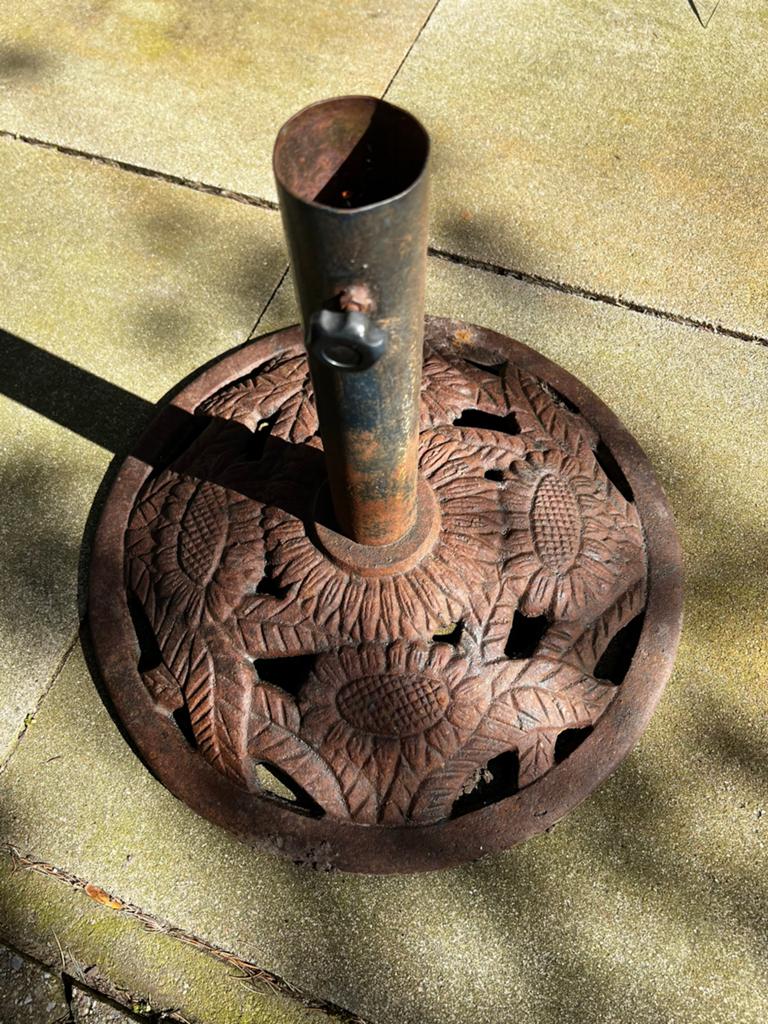 Gietijzeren parasol voet klein, Tuin en Terras, Parasols, Ophalen, Gebruikt, Minder dan 1 meter, Parasolvoet