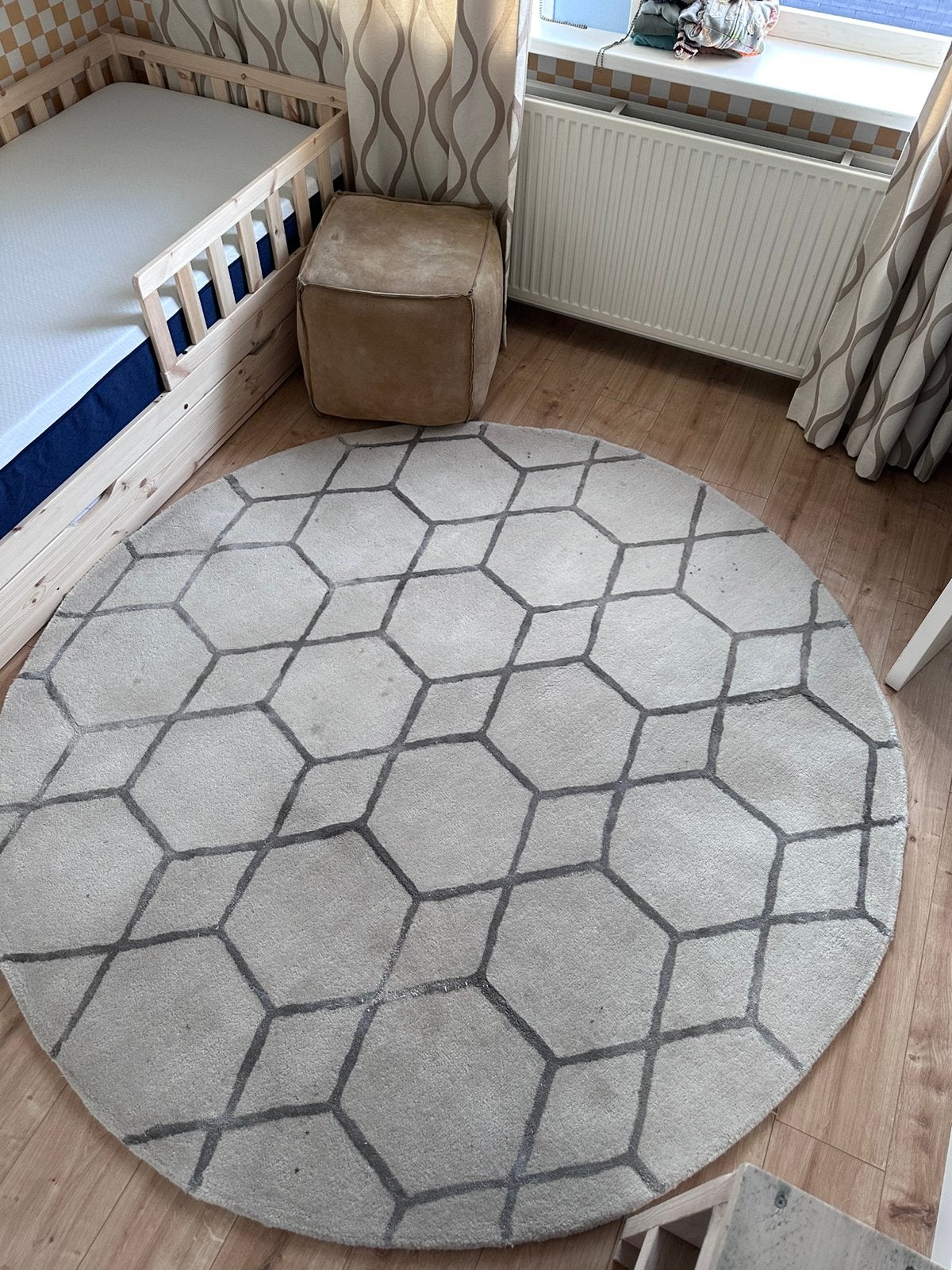 Rond kleed laagpolig. Gratis op te halen!, Ophalen, 150 tot 200 cm, Rond, 200 cm of meer