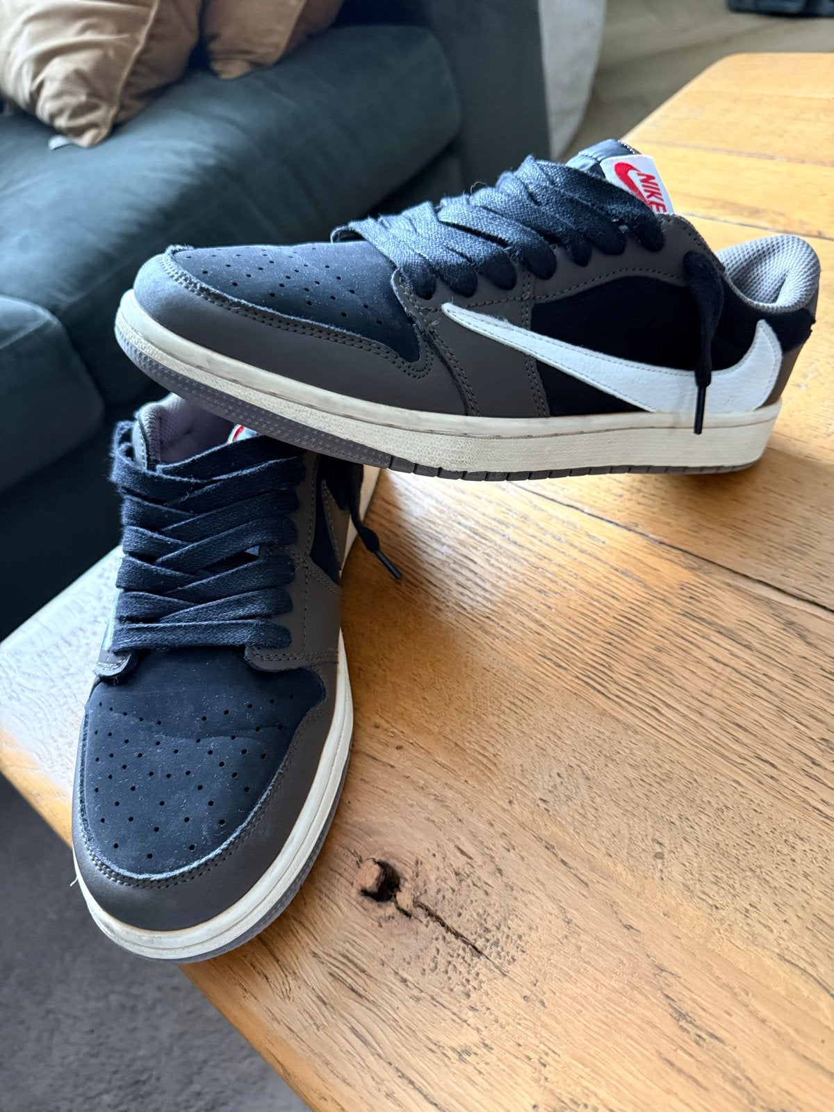 Nike Air Jordan 1 Low Travis Scott Reverse Mocha Maat 42, Ophalen, Zo goed als nieuw, Bruin, Sneakers of Gympen