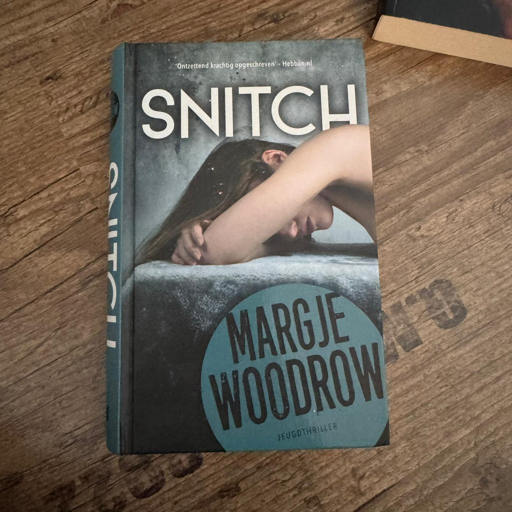 Boek Snitch, Boeken, Ophalen of Verzenden, Zo goed als nieuw, Overige onderwerpen