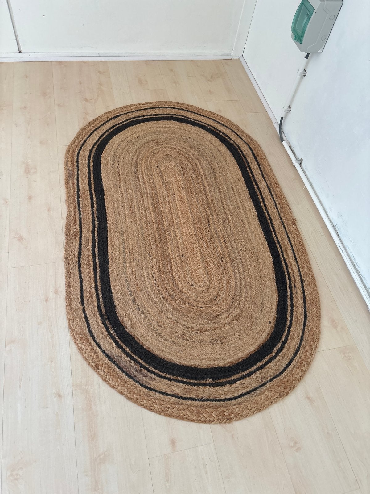 Jute vloerkleed ovaal met zwarte strepen, Ophalen, Gebruikt, 100 tot 150 cm, Bruin