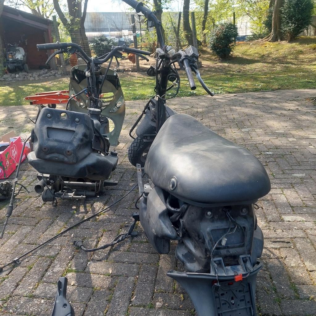 Piaggio Zip onderdelen en frames, Fietsen en Brommers, Brommeronderdelen | Scooters, Ophalen of Verzenden, Gebruikt, Overige typen