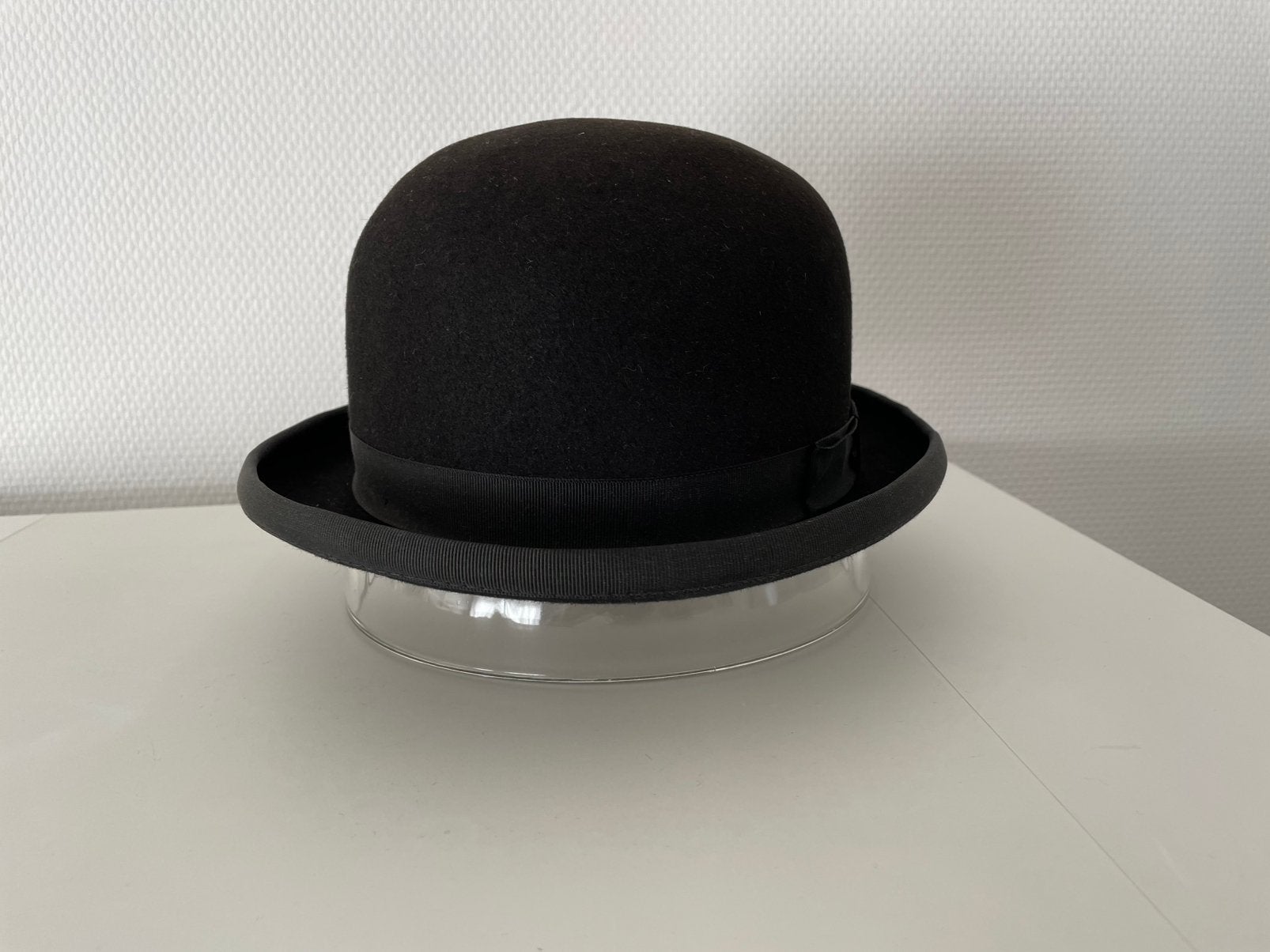 Classic Hats   zwarte bolhoed, Ophalen, Zo goed als nieuw