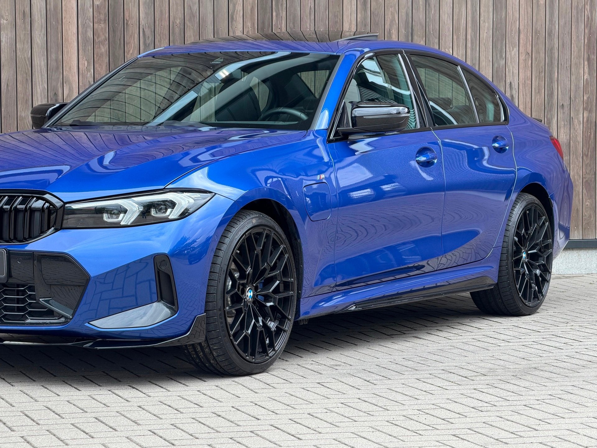 BMW 3-serie 330e / M-Performance / Open dak / Trekhaak / LCI, Automaat, Achterwielaandrijving, Gebruikt, 4 cilinders