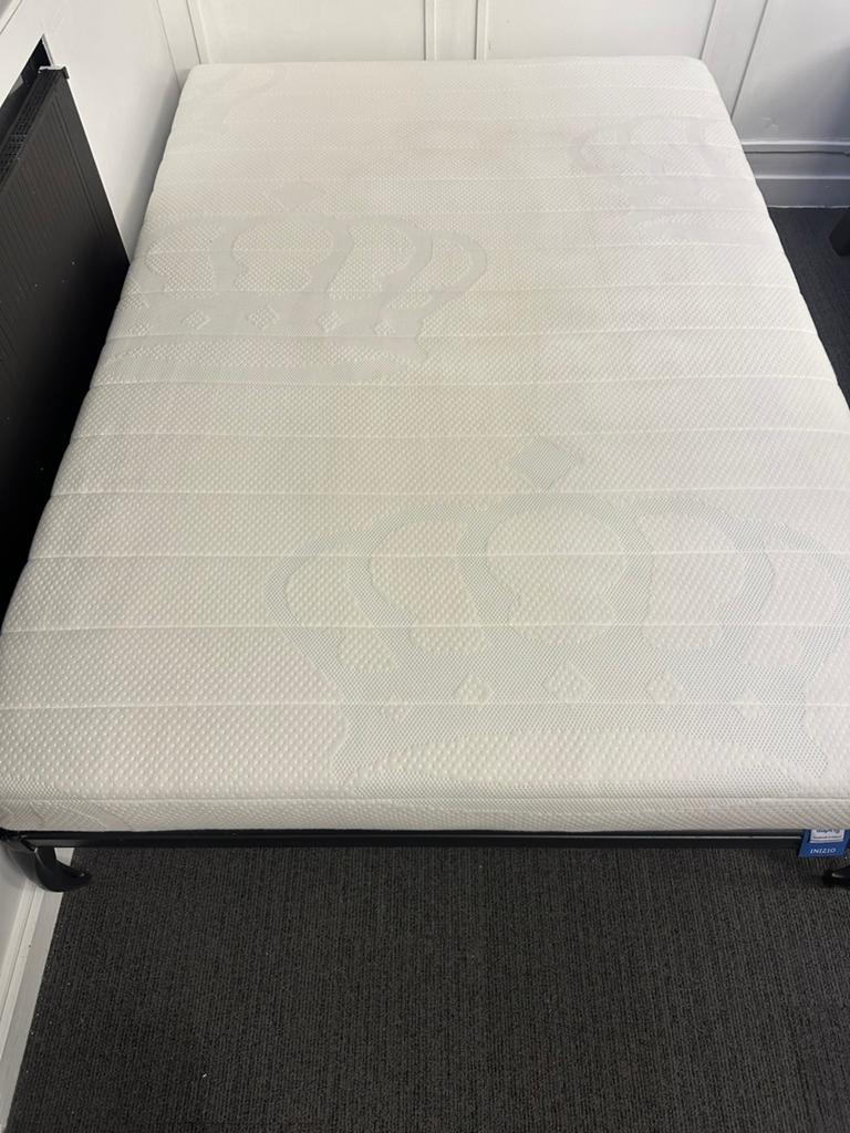 Auping Inizio matras 140x200 hardheid firm, Ophalen, 140 cm, Zo goed als nieuw, Twijfelaar