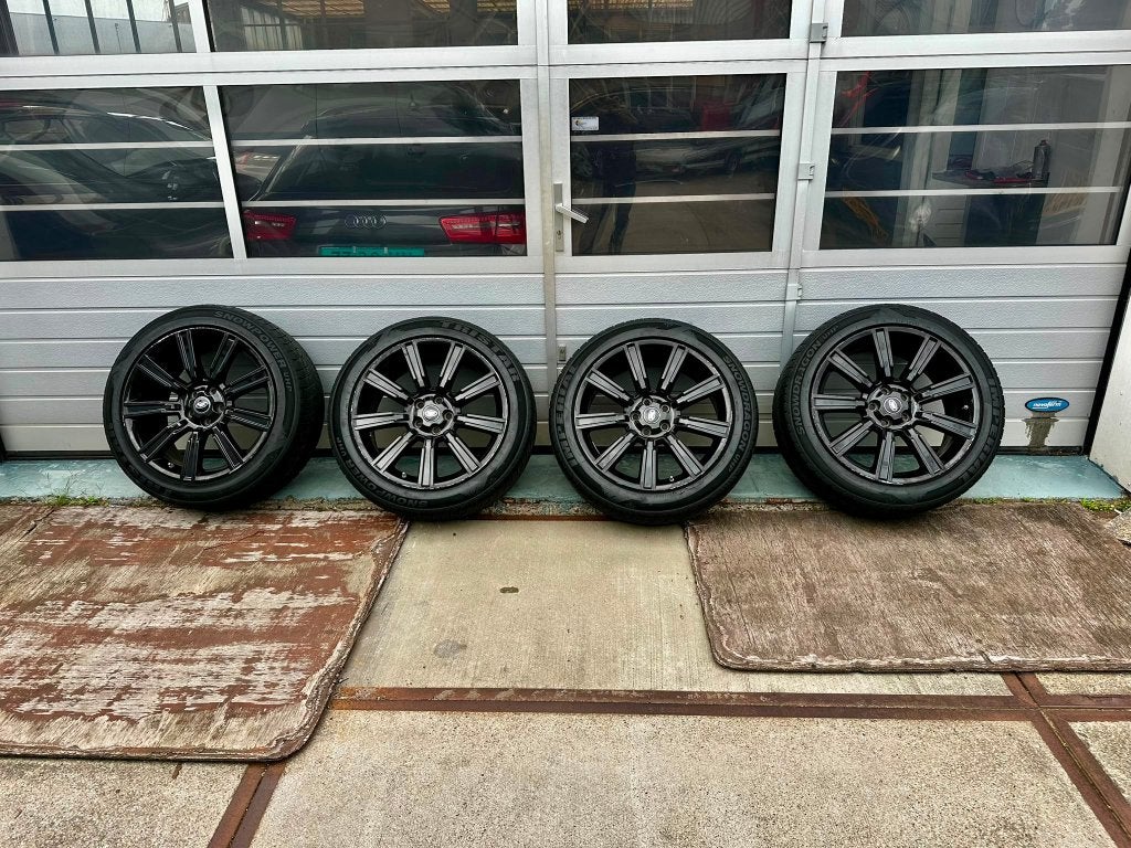 21 inch Range Rover Velgen met Winterbanden 275/45R21, Gebruikt, 275 mm, Banden en Velgen, Terreinwagen