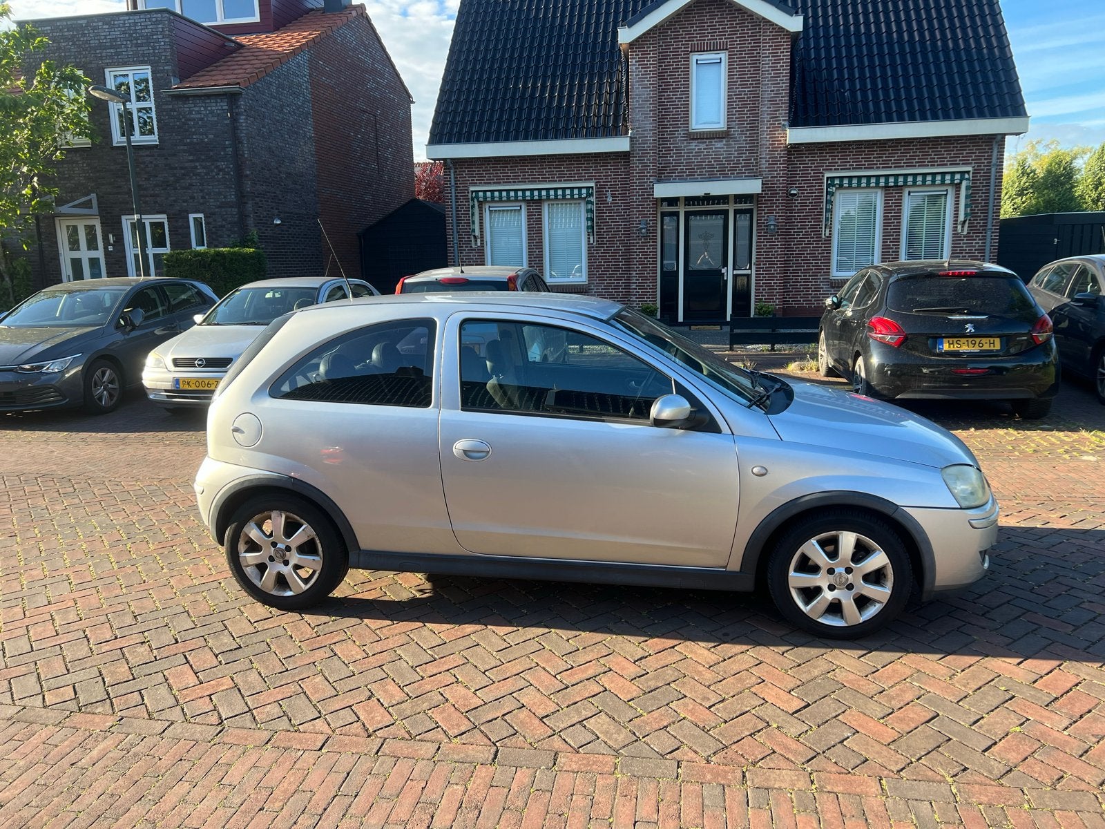 Opel Corsa 1.4 2006 Grijs - Airco/Carplay/Cruise Control, Auto's, Voorwielaandrijving, Airconditioning, 450 kg, 31 €/maand