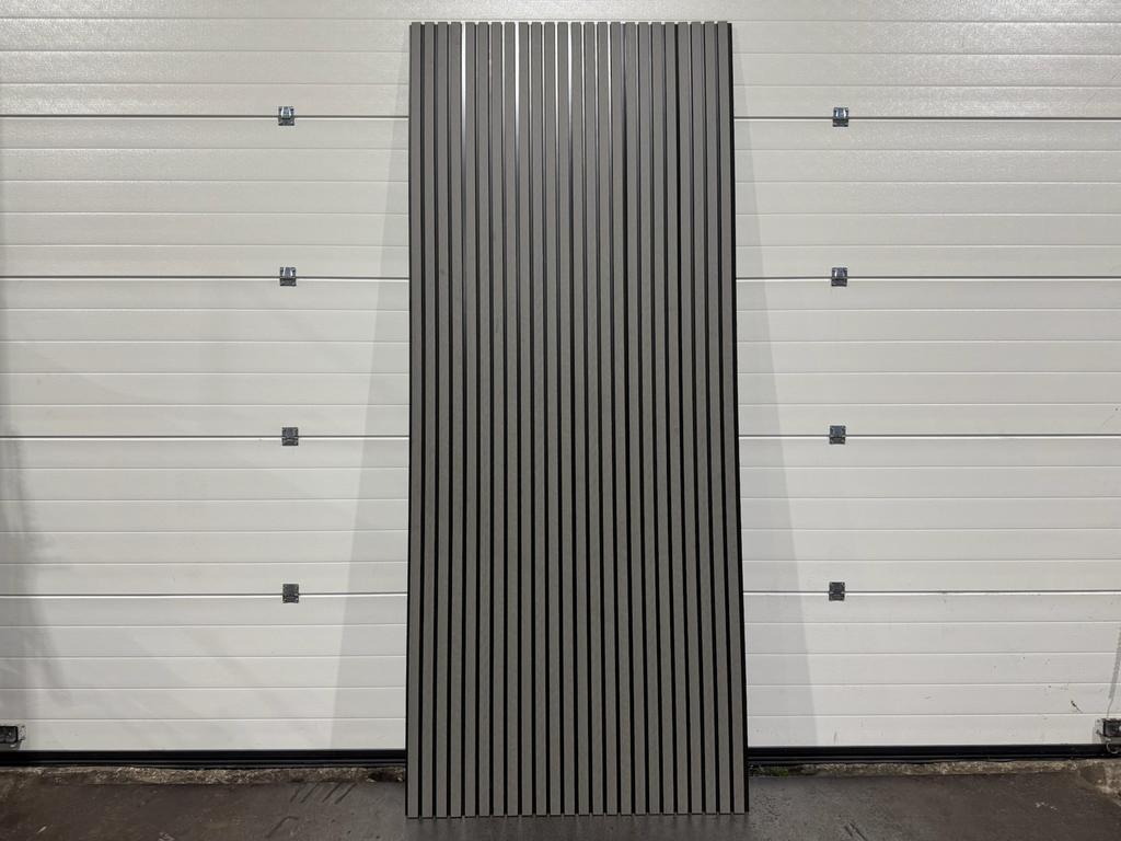 Gevelbekleding Composiet geborsteld grijs  2900 mm