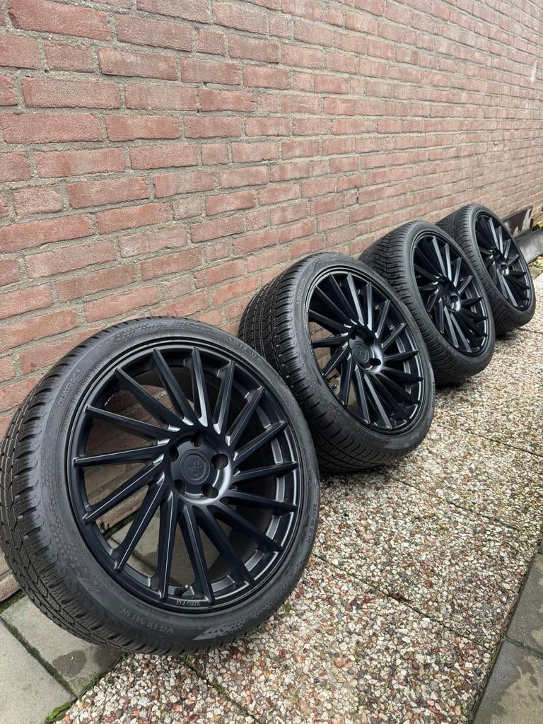 5x112 19 inch Keskin velgen / 4 goede 4 seizoen banden, Auto-onderdelen, Banden en Velgen, Gebruikt, 255 mm, Banden en Velgen