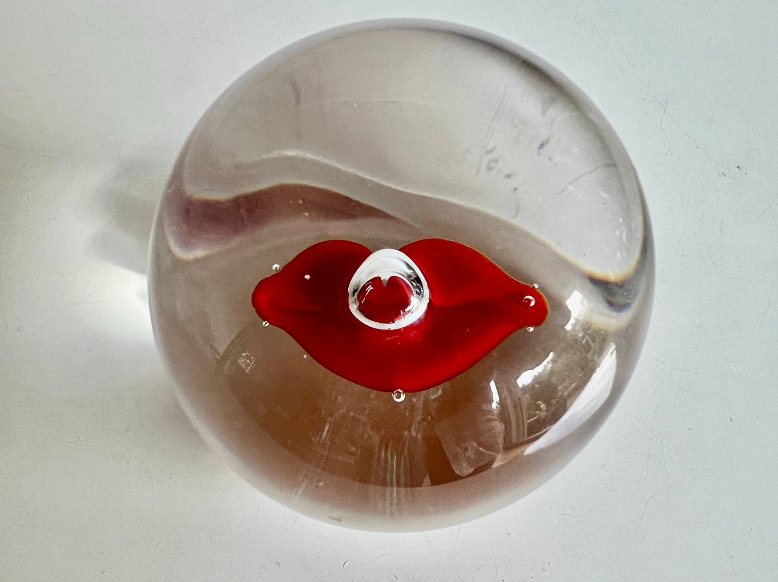 Vintage Kosta Boda Paperweight ‘Hot Lips’ Göran Wärff 80’s, Ophalen of Verzenden, Object, Glas