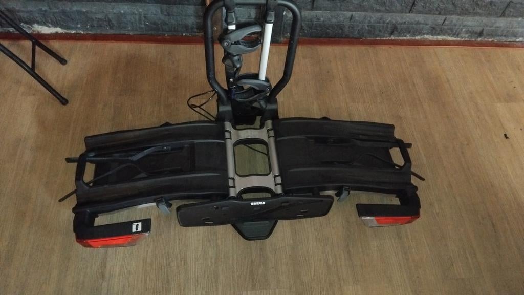 Thule easyfold 933, Ophalen, Elektrische fiets, Zo goed als nieuw, 2 fietsen