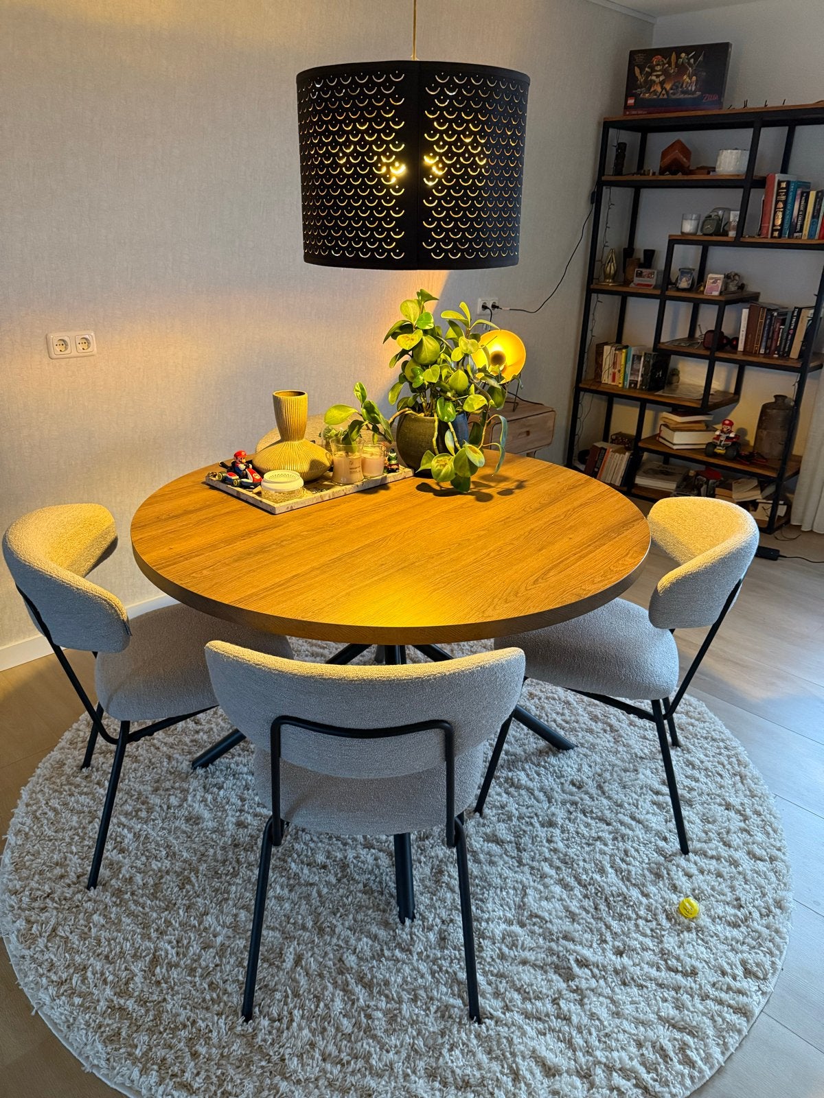 Ronde eettafel 120cm - Zo goed als nieuw, 100 tot 150 cm, Rond, Ophalen of Verzenden, Zo goed als nieuw