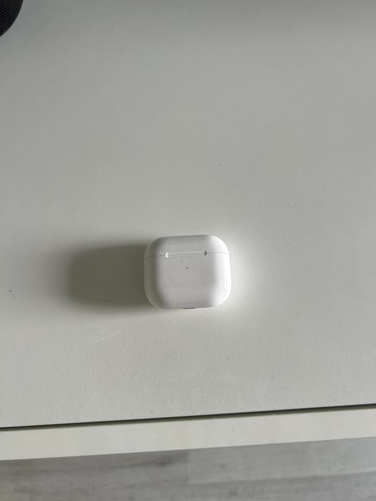 AirPods Pro Oplaadcase (2e generatie), Witgoed en Apparatuur, Onderdelen en Toebehoren, Ophalen of Verzenden, Zo goed als nieuw